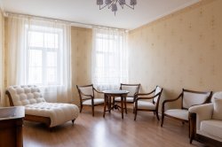 2-комнатная квартира (65м2) на продажу по адресу Серпуховская ул., 34— фото 3 из 40