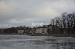 4-комнатная квартира (117м2) на продажу по адресу Реки Фонтанки наб., 121— фото 4 из 8