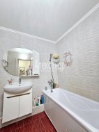 1-комнатная квартира (43м2) на продажу по адресу Мурино г., Петровский бул., 2— фото 13 из 24