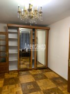 2-комнатная квартира (43м2) на продажу по адресу Сестрорецк г., Приморское шос., 314— фото 5 из 15