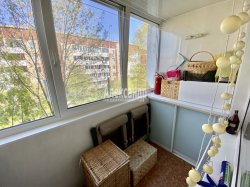 3-комнатная квартира (72м2) на продажу по адресу Гатчина г., Авиатриссы Зверевой ул., 8— фото 13 из 19