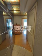 2-комнатная квартира (80м2) на продажу по адресу Лиговский пр., 100— фото 16 из 20