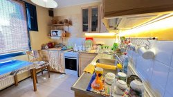 2-комнатная квартира (50м2) на продажу по адресу Советский пос., Садовая ул., 42— фото 3 из 19