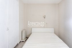 1-комнатная квартира (33м2) на продажу по адресу Орджоникидзе ул., 40/59— фото 8 из 41