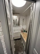 3-комнатная квартира (62м2) на продажу по адресу Большевиков просп., 65— фото 21 из 25