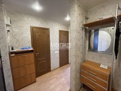 1-комнатная квартира (35м2) на продажу по адресу Бугры пос., Шоссейная ул., 32— фото 3 из 19