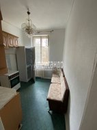 2-комнатная квартира (48м2) на продажу по адресу Петергоф г., Суворовская ул., 7— фото 7 из 21