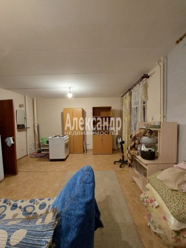 Комната в 2-комнатной квартире (95м2) на продажу по адресу Кириши г., Советская ул., 11— фото 1 из 5