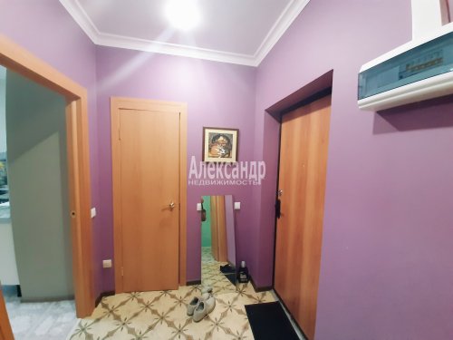 1-комнатная квартира (32м2) на продажу по адресу Приморск г., Лебедева наб., 46— фото 1 из 7