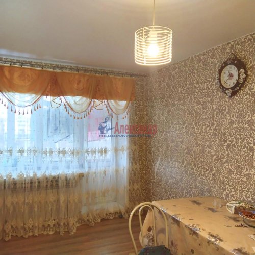 3-комнатная квартира (56м2) на продажу по адресу Петергоф г., Ропшинское шос., 3— фото 1 из 11