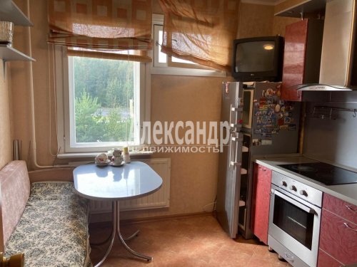 1-комнатная квартира (36м2) на продажу по адресу Сестрорецк г., Приморское шос., 269— фото 1 из 9