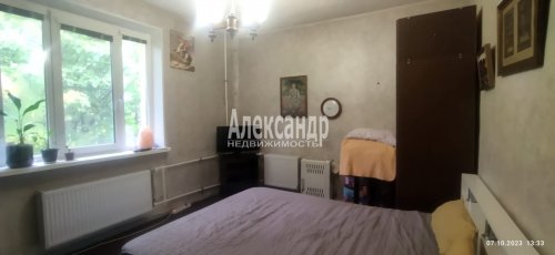 2-комнатная квартира (41м2) на продажу по адресу Танкиста Хрустицкого ул., 42— фото 1 из 14