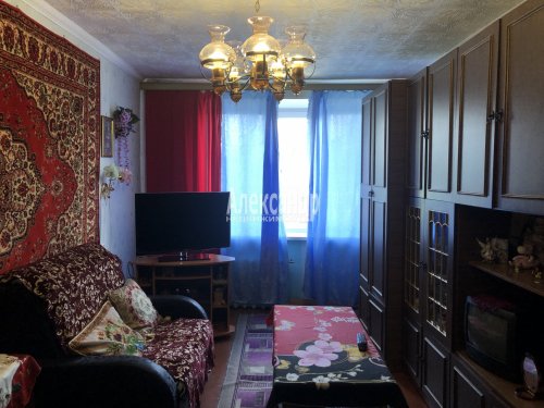 2-комнатная квартира (47м2) на продажу по адресу Приозерск г., Красноармейская ул., 19— фото 1 из 16