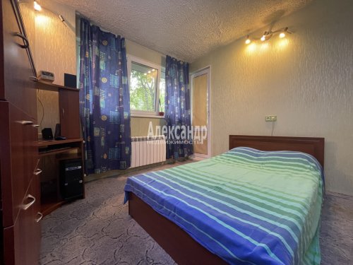 3-комнатная квартира (52м2) на продажу по адресу Суздальский просп., 101— фото 1 из 18