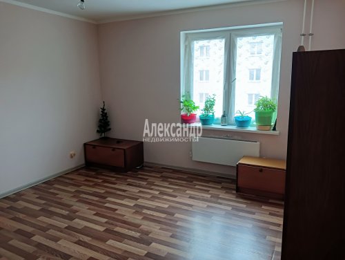 2-комнатная квартира (52м2) на продажу по адресу Волхов г., Федюнинского ул., 10б— фото 1 из 17