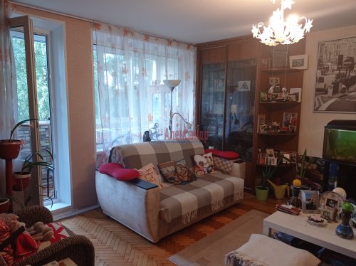 3-комнатная квартира (58м2) на продажу по адресу Луначарского пр., 78— фото 1 из 21