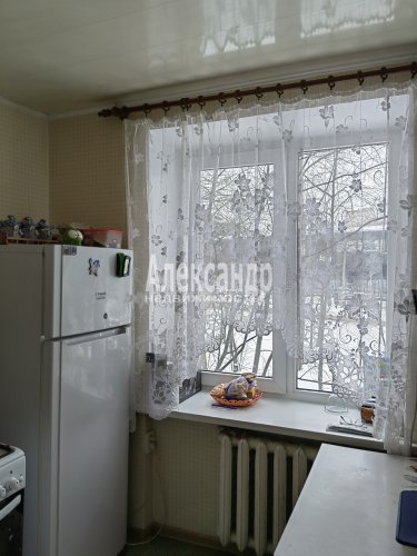 2-комнатная квартира (44м2) на продажу по адресу Светлановский просп., 21— фото 1 из 10