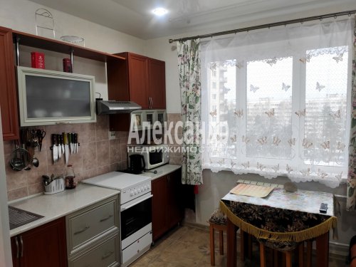 2-комнатная квартира (53м2) на продажу по адресу Приладожский пгт., 8— фото 1 из 29