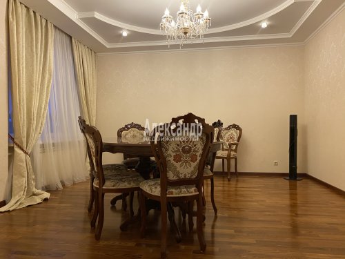4-комнатная квартира (117м2) на продажу по адресу Коммуны ул., 50— фото 1 из 22