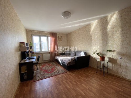 3-комнатная квартира (82м2) на продажу по адресу Парголово пос., Юкковское шос., 12— фото 1 из 12