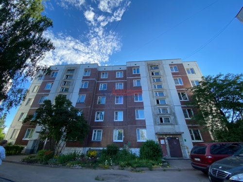 2-комнатная квартира (54м2) на продажу по адресу Советский пос., Советская ул., 53— фото 1 из 10