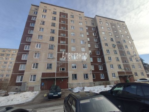 1-комнатная квартира (42м2) на продажу по адресу Выборг г., Макарова ул., 2— фото 1 из 11