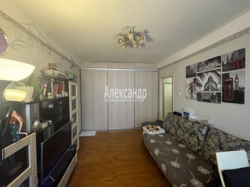 3-комнатная квартира (57м2) на продажу по адресу Приозерск г., Калинина ул., 23— фото 1 из 14