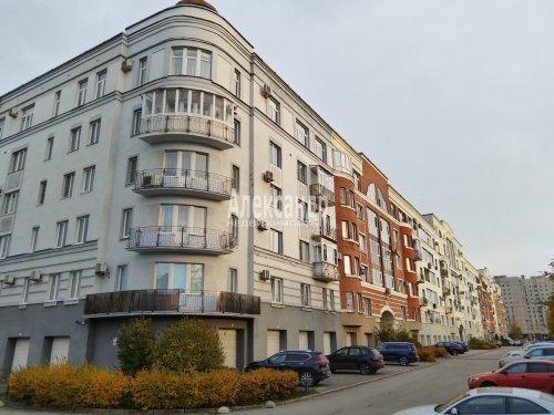 1-комнатная квартира (46м2) на продажу по адресу Композиторов ул., 4— фото 1 из 22