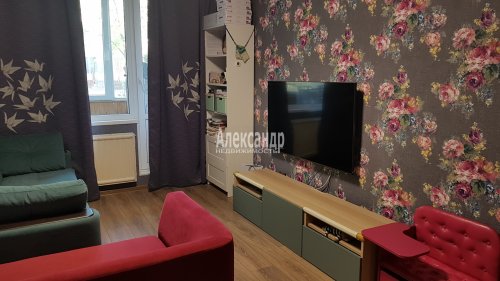 2-комнатная квартира (48м2) на продажу по адресу Купчинская ул., 17— фото 1 из 15