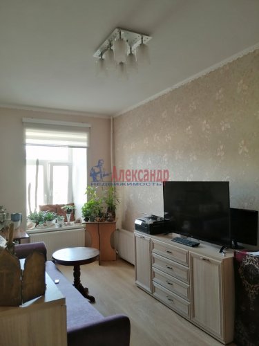 3-комнатная квартира (74м2) на продажу по адресу Фуражный пер., 4— фото 1 из 19