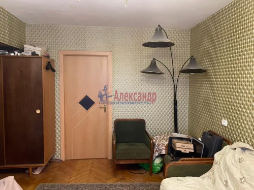 3-комнатная квартира (59м2) на продажу по адресу Бухарестская ул., 86— фото 1 из 11