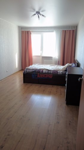 2-комнатная квартира (61м2) на продажу по адресу Шушары пос., Валдайская ул., 6— фото 1 из 18