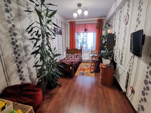3-комнатная квартира (72м2) на продажу по адресу Ситцевая ул., 17— фото 1 из 26