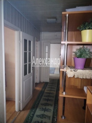 3-комнатная квартира (66м2) на продажу по адресу Дыбенко ул., 27— фото 1 из 15