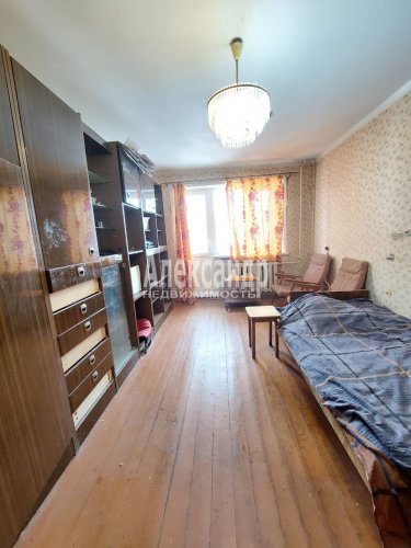 2-комнатная квартира (48м2) на продажу по адресу Кириши г., Энергетиков ул., 9— фото 1 из 6
