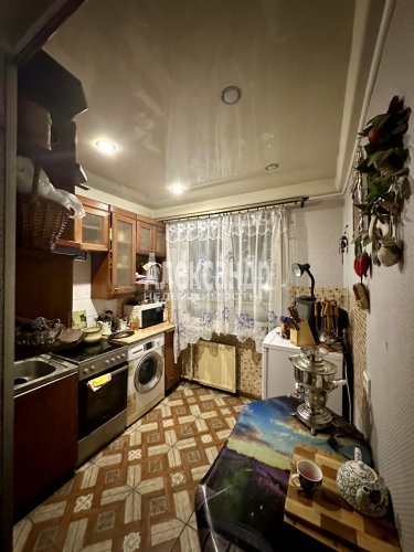 3-комнатная квартира (57м2) на продажу по адресу Жени Егоровой ул., 12— фото 1 из 14