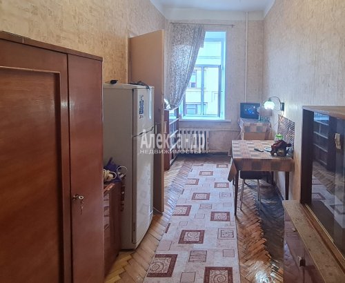 2 комнаты в 5-комнатной квартире (120м2) на продажу по адресу Вознесенский пр., 55— фото 1 из 16