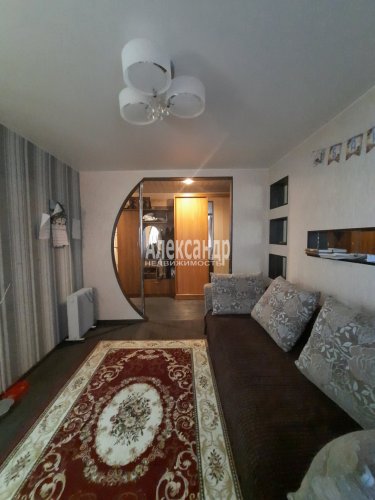 3-комнатная квартира (56м2) на продажу по адресу Павлово пос., Советская ул., 5— фото 1 из 15