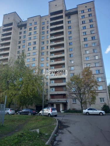 2-комнатная квартира (56м2) на продажу по адресу Софийская ул., 30— фото 1 из 9