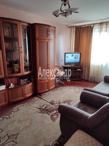 2-комнатная квартира (44м2) на продажу по адресу Приозерск г., Горького ул., 32— фото 1 из 16
