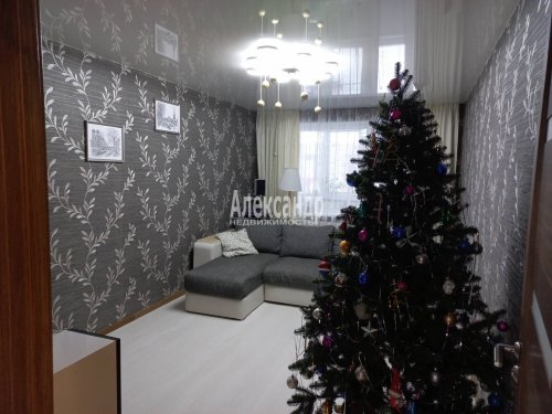 3-комнатная квартира (74м2) на продажу по адресу Приозерск г., Гоголя ул., 48— фото 1 из 23