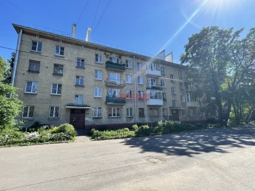3-комнатная квартира (54м2) на продажу по адресу Крупской ул., 16— фото 1 из 28