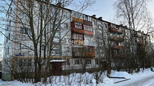 3-комнатная квартира (61м2) на продажу по адресу Светогорск г., Коробицына ул., 1— фото 1 из 24