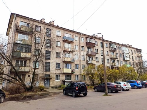 2-комнатная квартира (43м2) на продажу по адресу Выборг г., Ленинградское шос., 27— фото 1 из 17