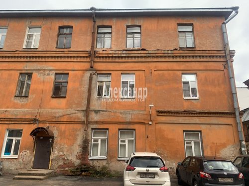 2-комнатная квартира (41м2) на продажу по адресу Выборг г., Ржевский пер., 7— фото 1 из 10