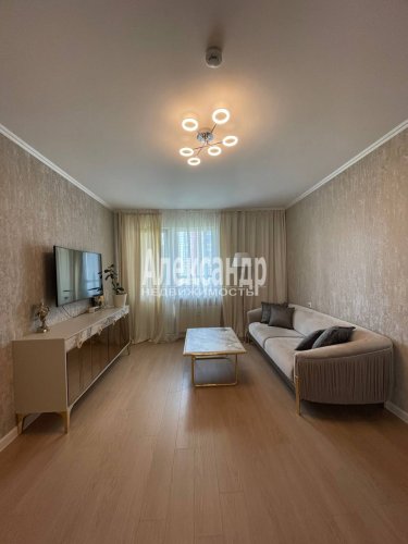 2-комнатная квартира (59м2) на продажу по адресу Маршала Казакова ул., 78— фото 1 из 52