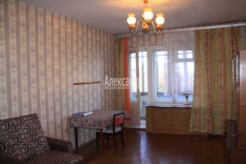 1-комнатная квартира (45м2) на продажу по адресу Наличная ул., 15— фото 1 из 14