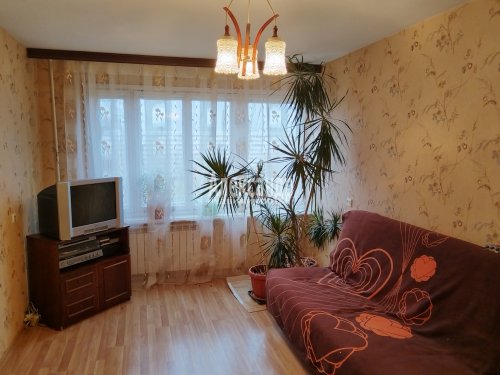 3-комнатная квартира (60м2) на продажу по адресу Сиреневый бул., 4— фото 1 из 12