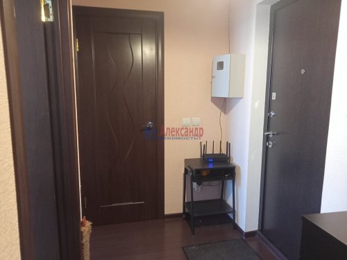 1-комнатная квартира (35м2) на продажу по адресу Мурино г., Петровский бул., 7— фото 1 из 14