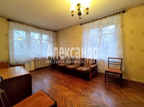1-комнатная квартира (30м2) на продажу по адресу Выборг г., Ленинградское шос., 18— фото 1 из 15